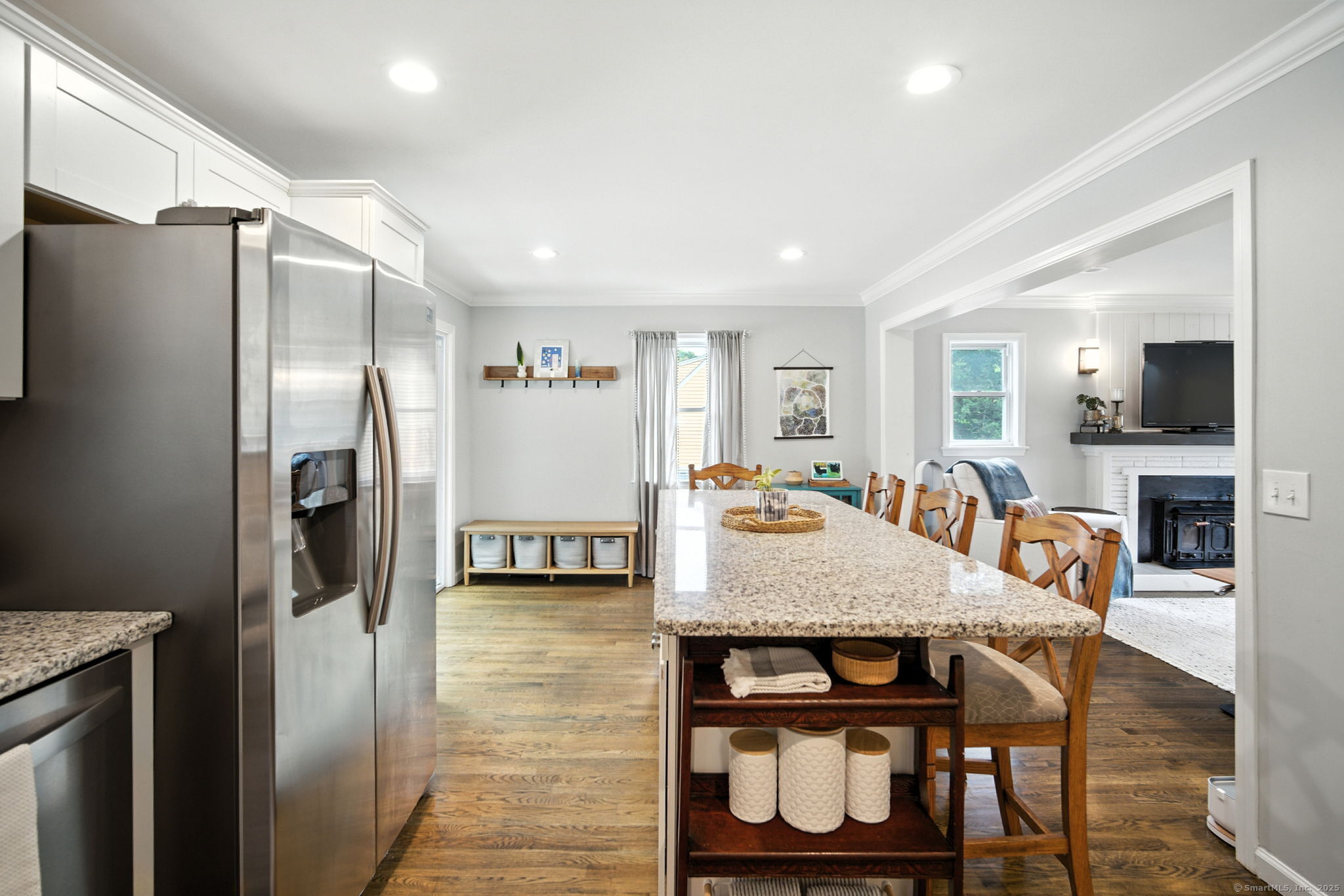 New Britain, Connecticut 06053, United States, 2 Bedrooms Bedrooms, ,2 BathroomsBathrooms,Residential,Pending,200021