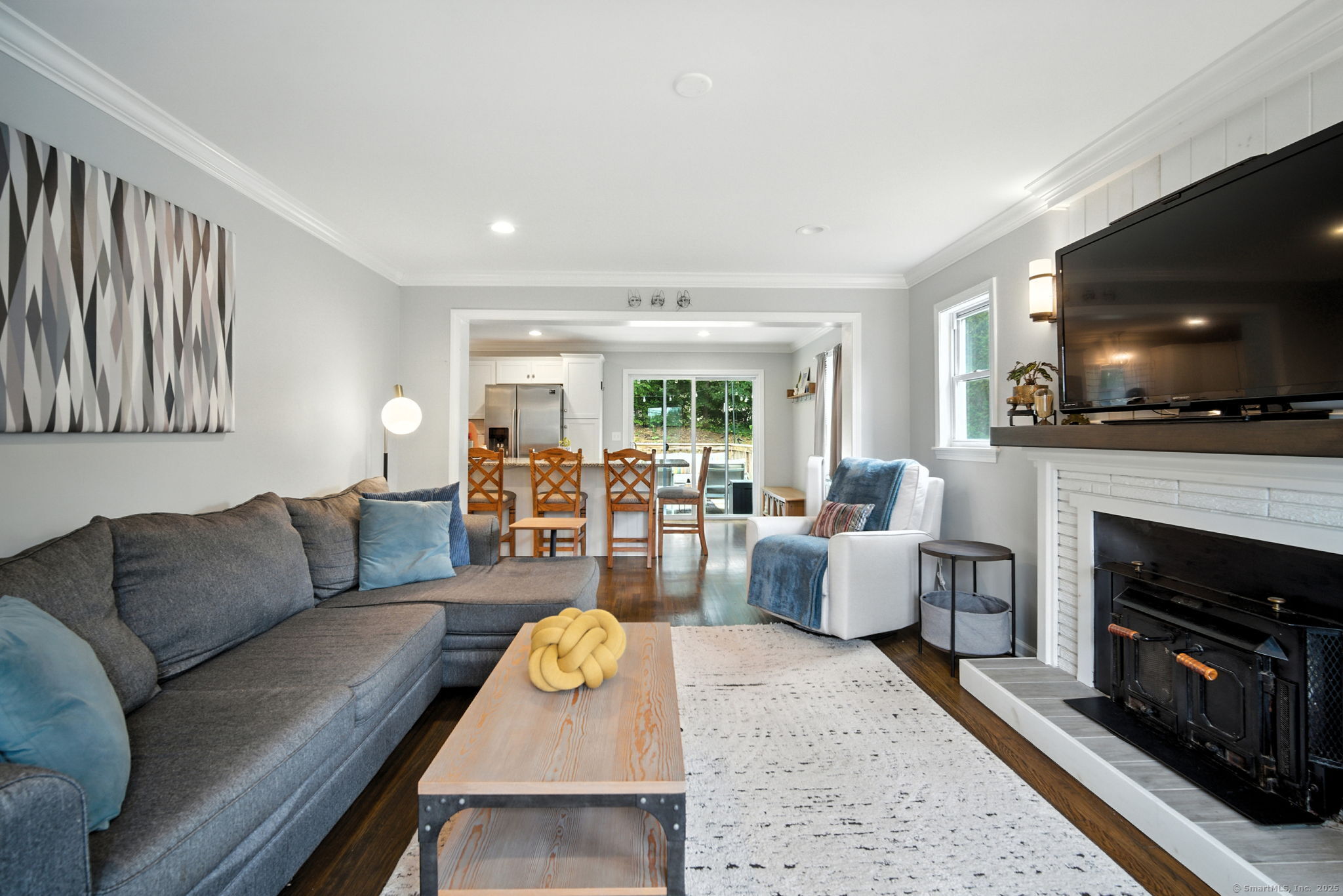 New Britain, Connecticut 06053, United States, 2 Bedrooms Bedrooms, ,2 BathroomsBathrooms,Residential,Pending,200021