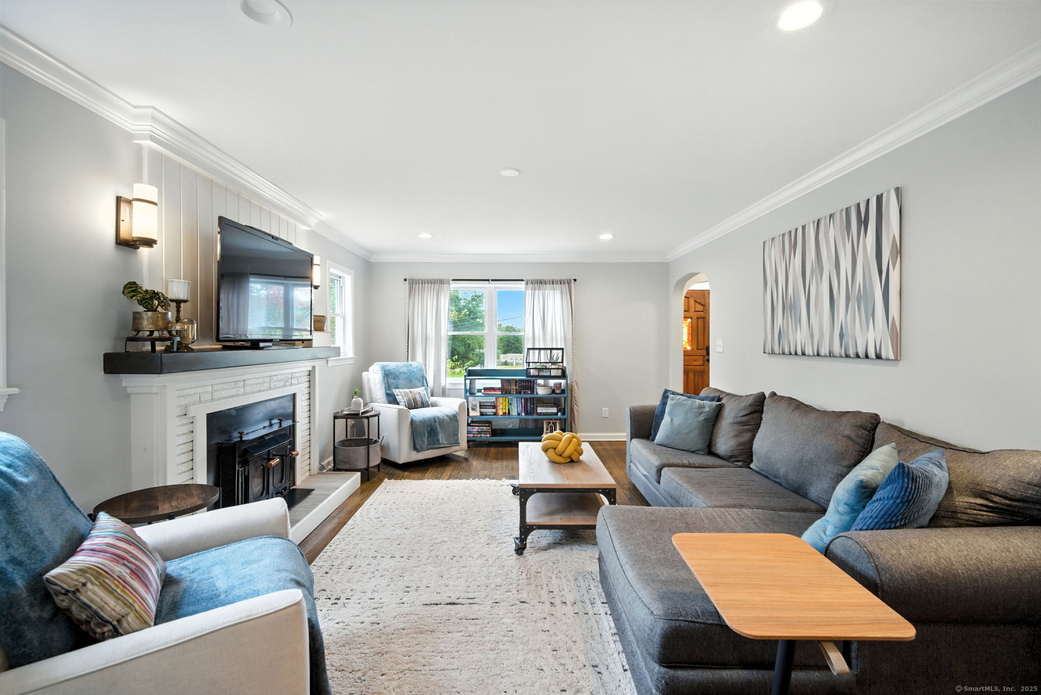 New Britain, Connecticut 06053, United States, 2 Bedrooms Bedrooms, ,2 BathroomsBathrooms,Residential,Pending,200021