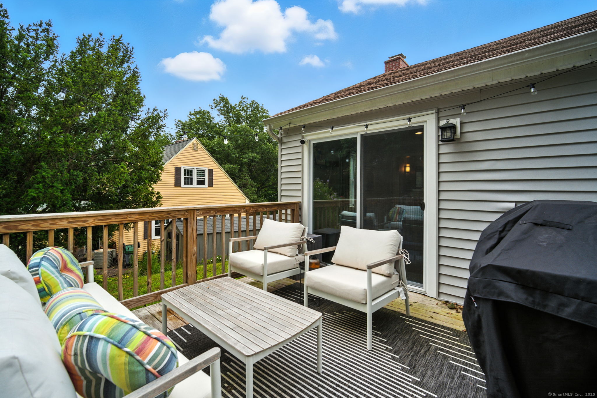 New Britain, Connecticut 06053, United States, 2 Bedrooms Bedrooms, ,2 BathroomsBathrooms,Residential,Pending,200021