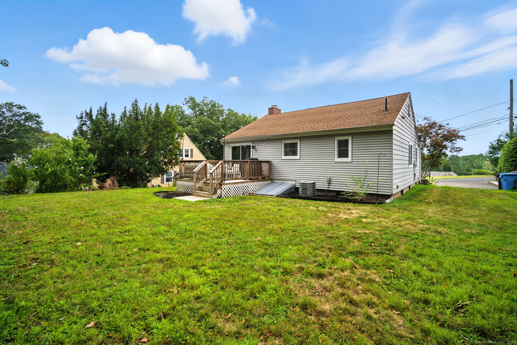 New Britain, Connecticut 06053, United States, 2 Bedrooms Bedrooms, ,2 BathroomsBathrooms,Residential,Pending,200021