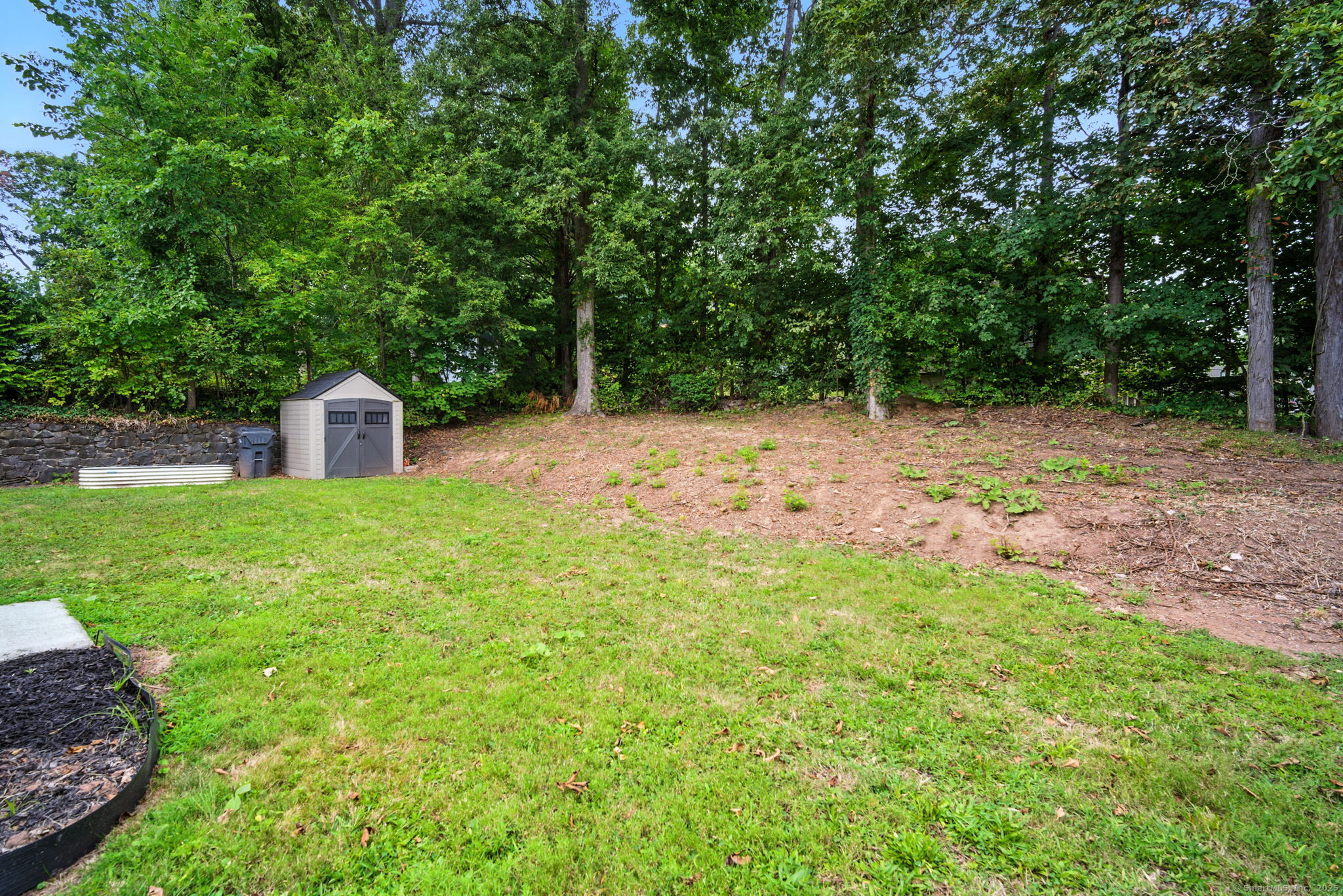 New Britain, Connecticut 06053, United States, 2 Bedrooms Bedrooms, ,2 BathroomsBathrooms,Residential,Pending,200021