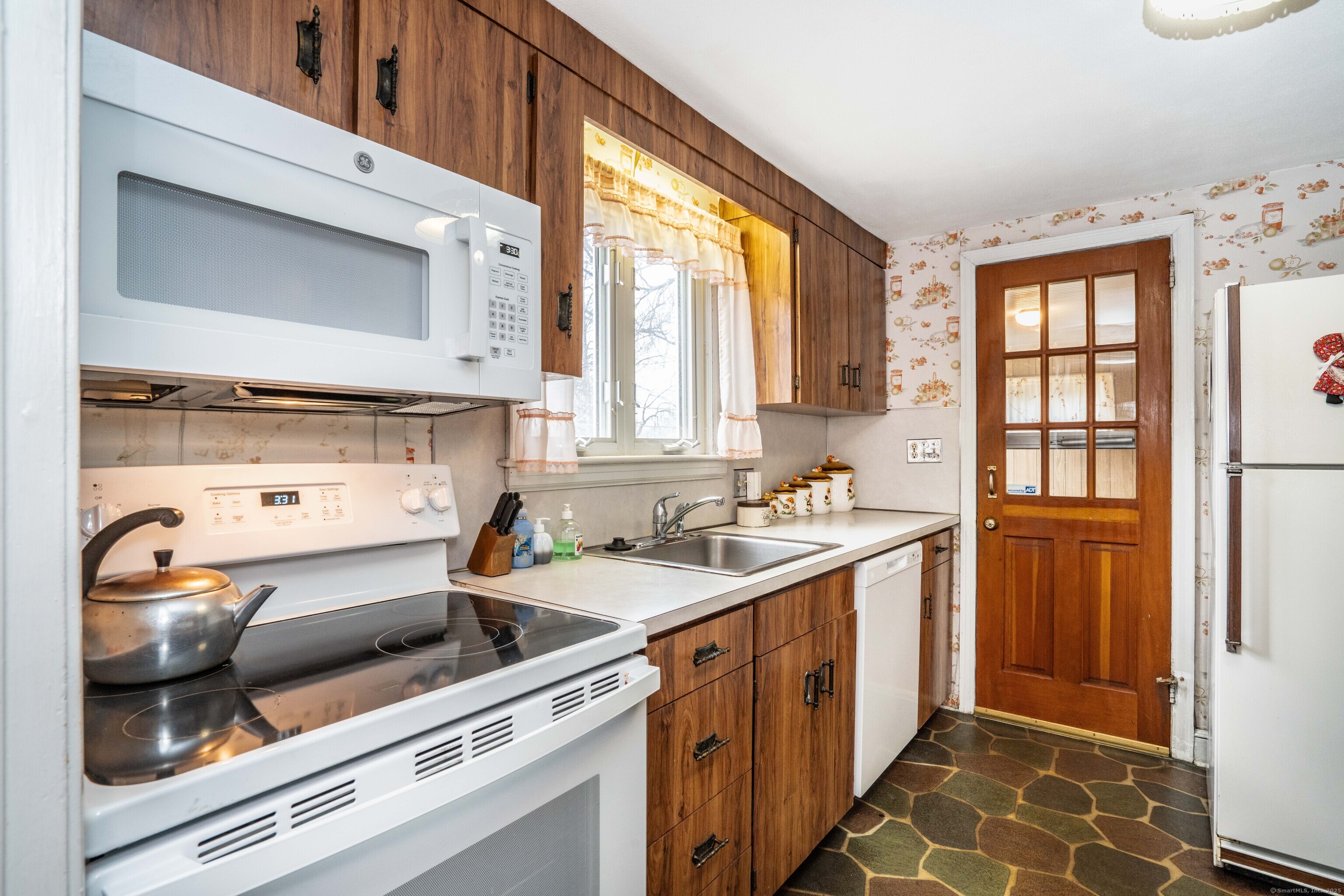 29 Montrose Street, Hartford, Connecticut image 16