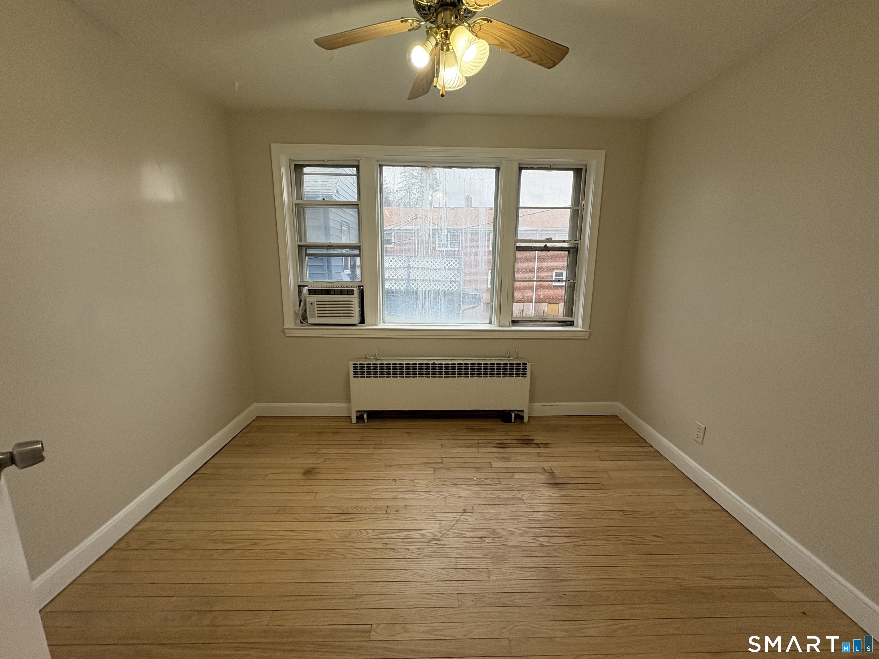 715 Burnside Avenue 2W