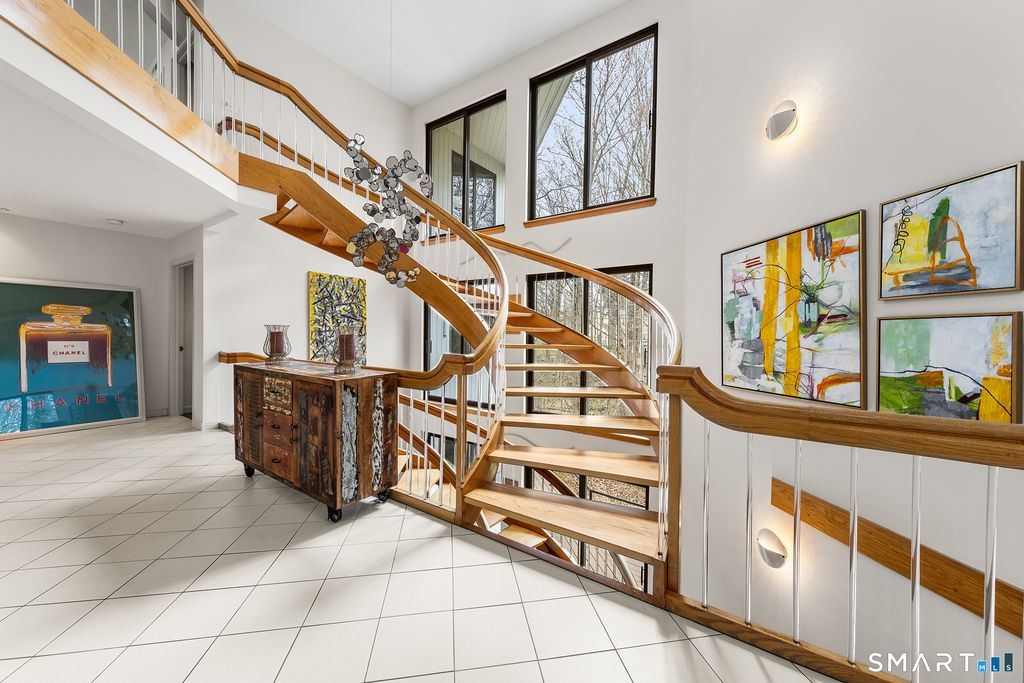 Photo of 25 Surrey Drive, Cheshire, CT 06410 (MLS # 24166313)