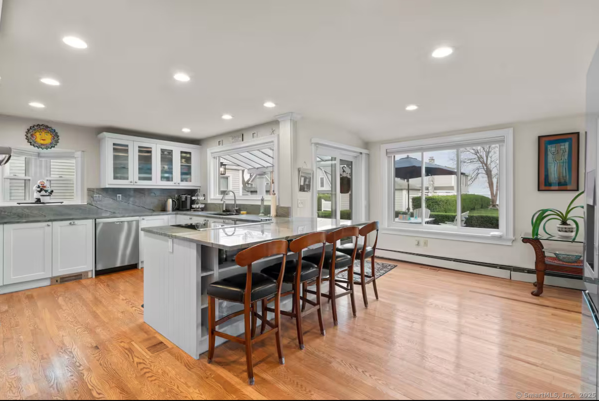 58 Chapman Avenue