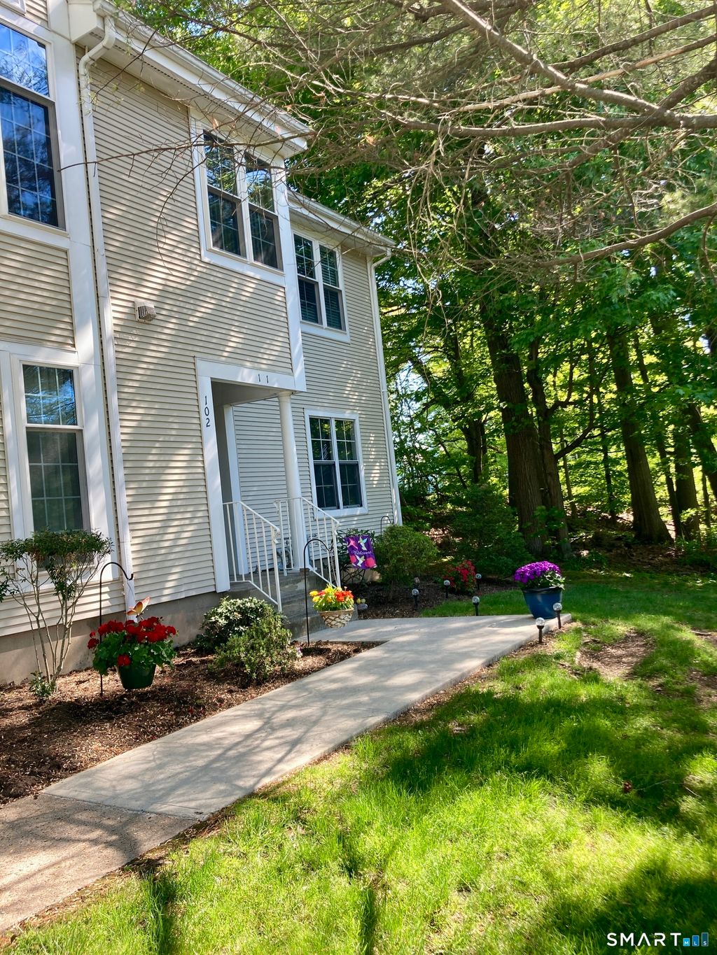 Photo of 102 Country Club Court #102, Rocky Hill, CT 06067 (MLS # 24174785)