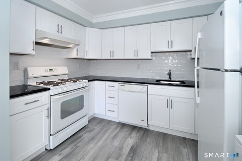Tiny photo for 240 Sunnyridge Avenue #121, Fairfield, CT 06824 (MLS # 24199123)
