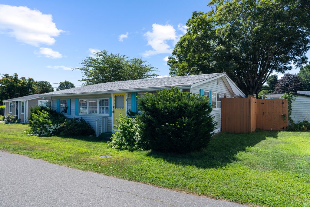 Photo of 4 North Street, Madison, CT 06443 (MLS # 24149255)