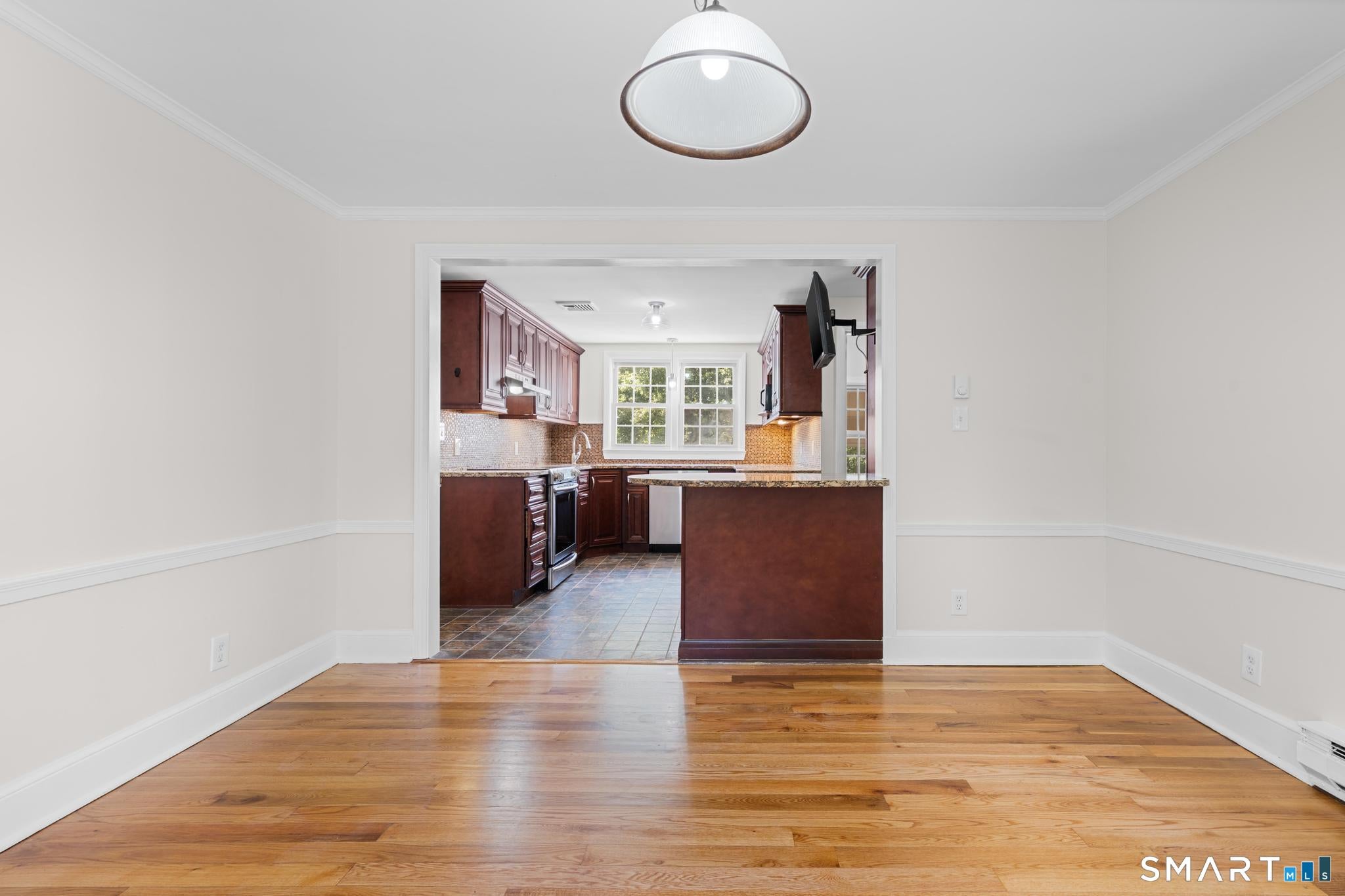 282 Tunxis Road