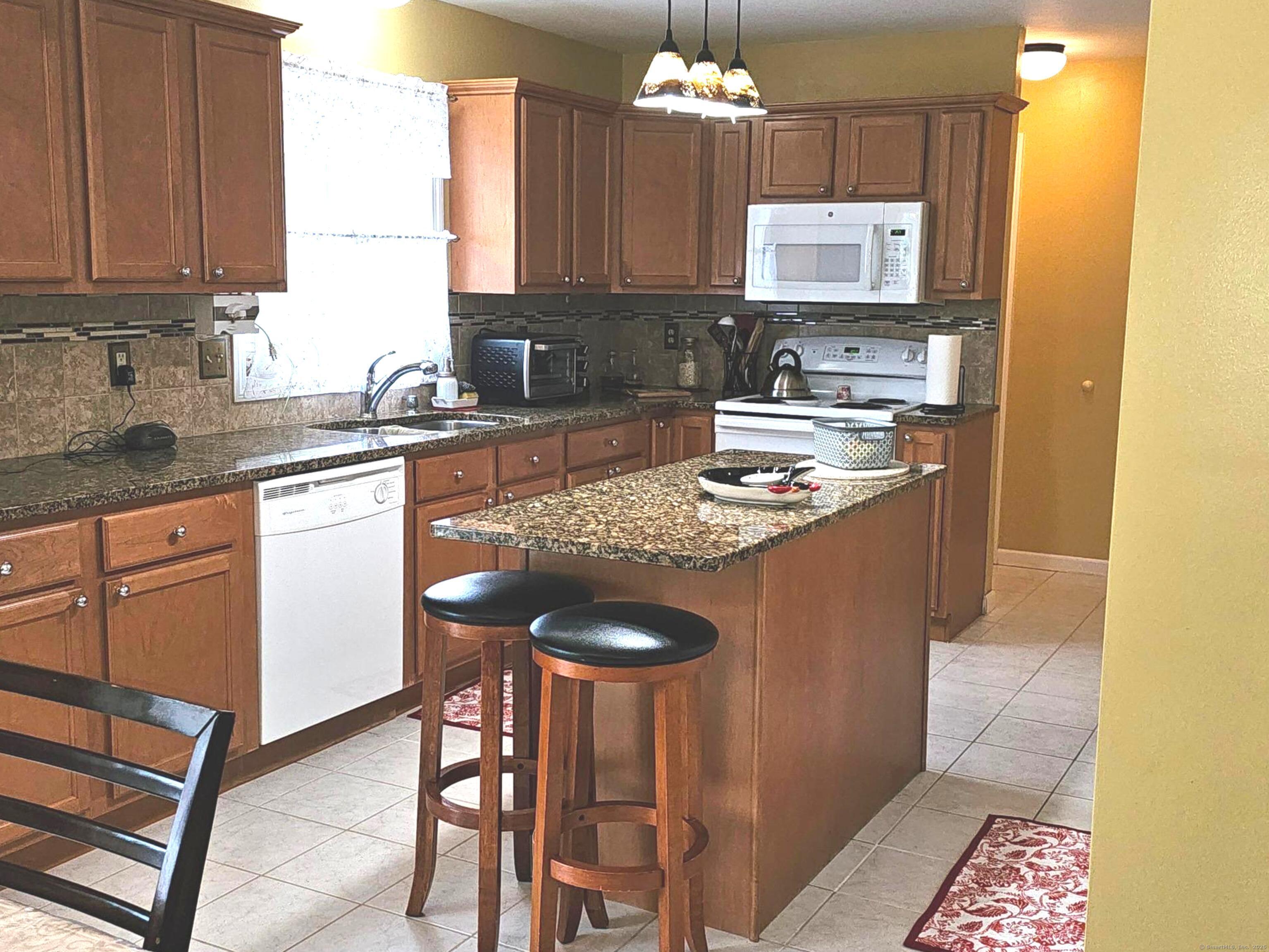 210 Goodwin Street, East Hartford, Connecticut image 6