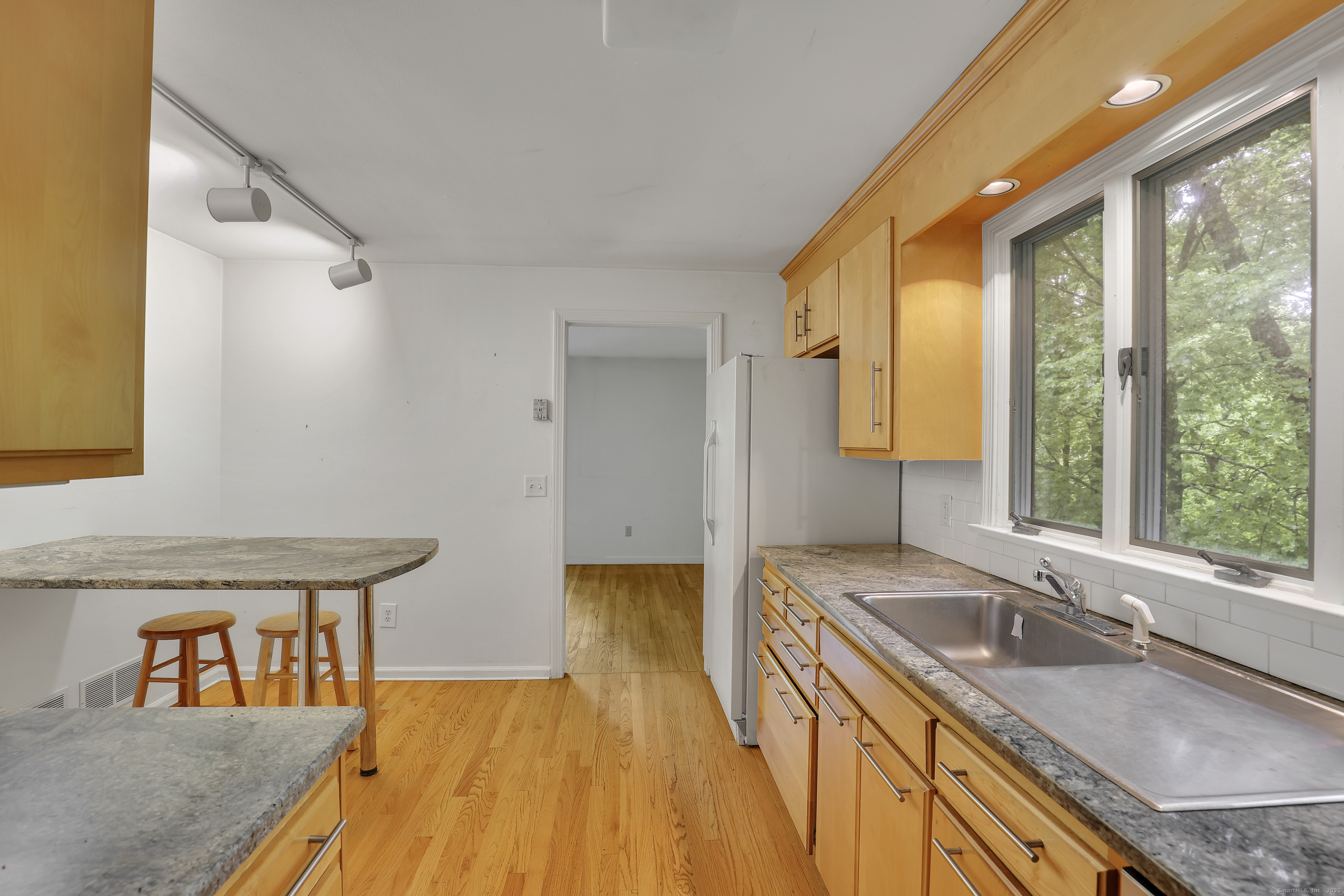 17 Adorno Drive, Portland, Connecticut image 7