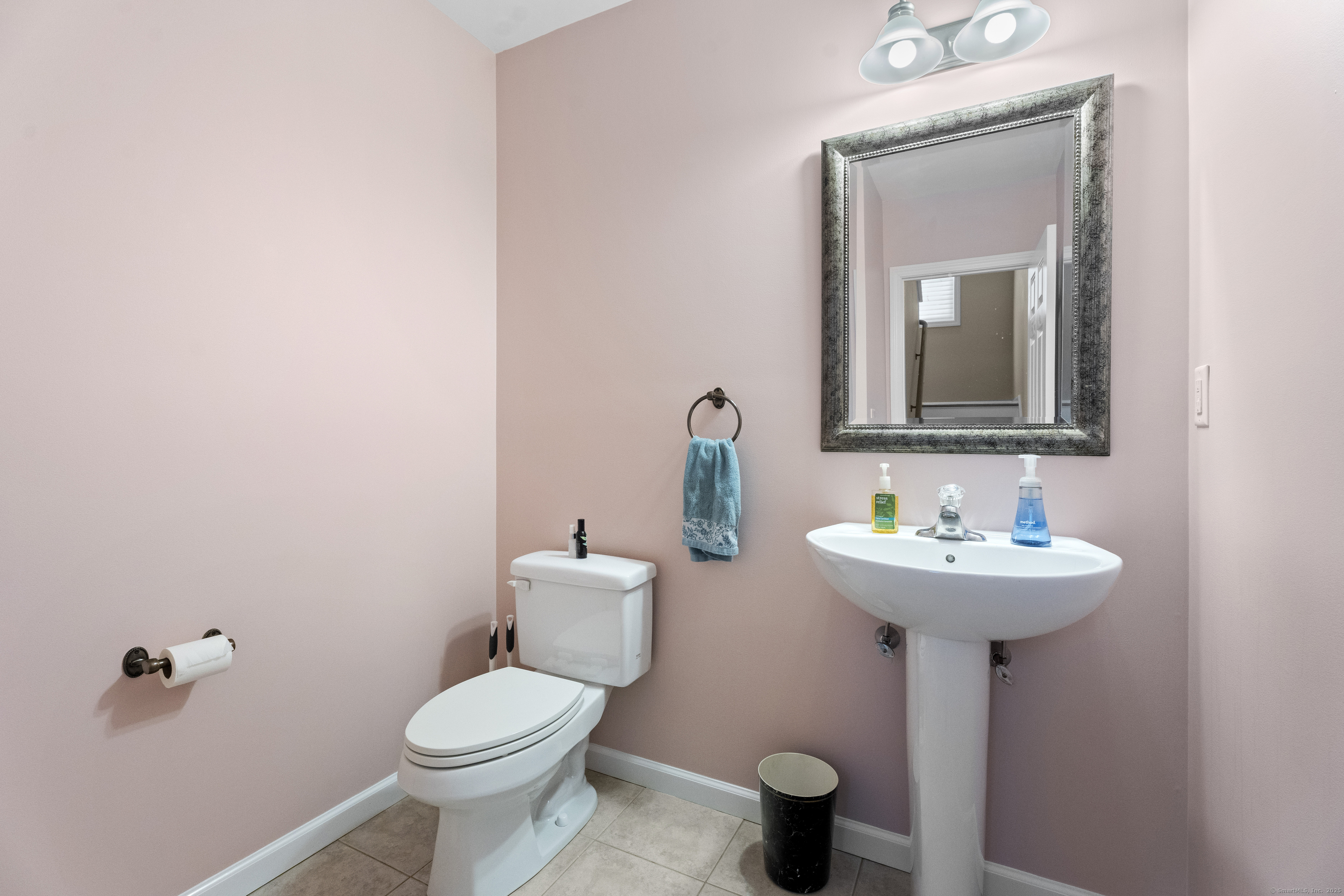 31 S Turnpike Road #APT B4, Wallingford, Connecticut image 8