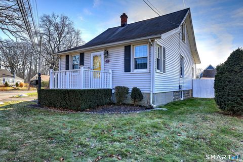 Photo of 299 Meadows End Road, Milford, CT 06460 (MLS # 24148724)