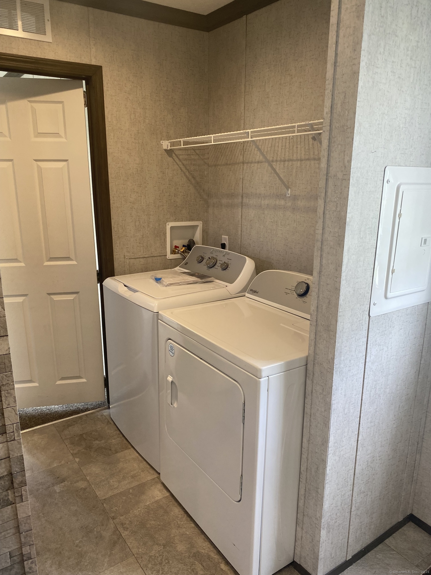 1402 Waterbury Road, Thomaston, Connecticut image 15