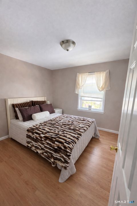 Tiny photo for 46 Chamberlain Street #B, New Haven, CT 06512 (MLS # 24156262)