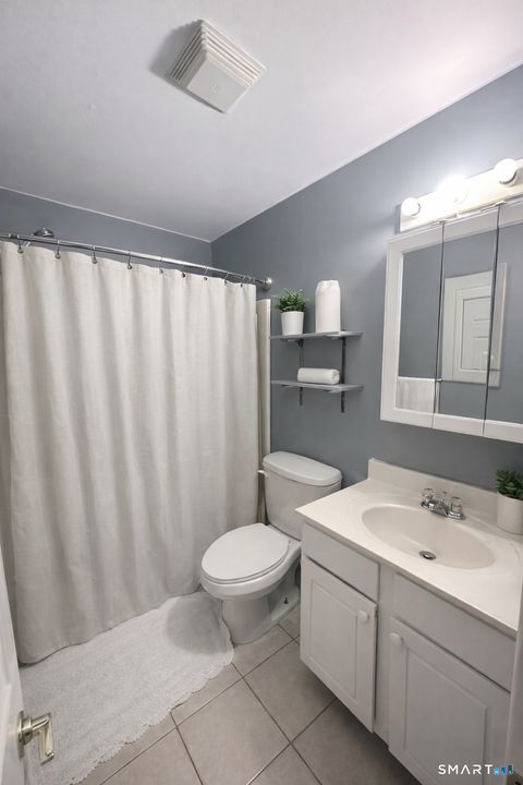 Tiny photo for 46 Chamberlain Street #B, New Haven, CT 06512 (MLS # 24156262)