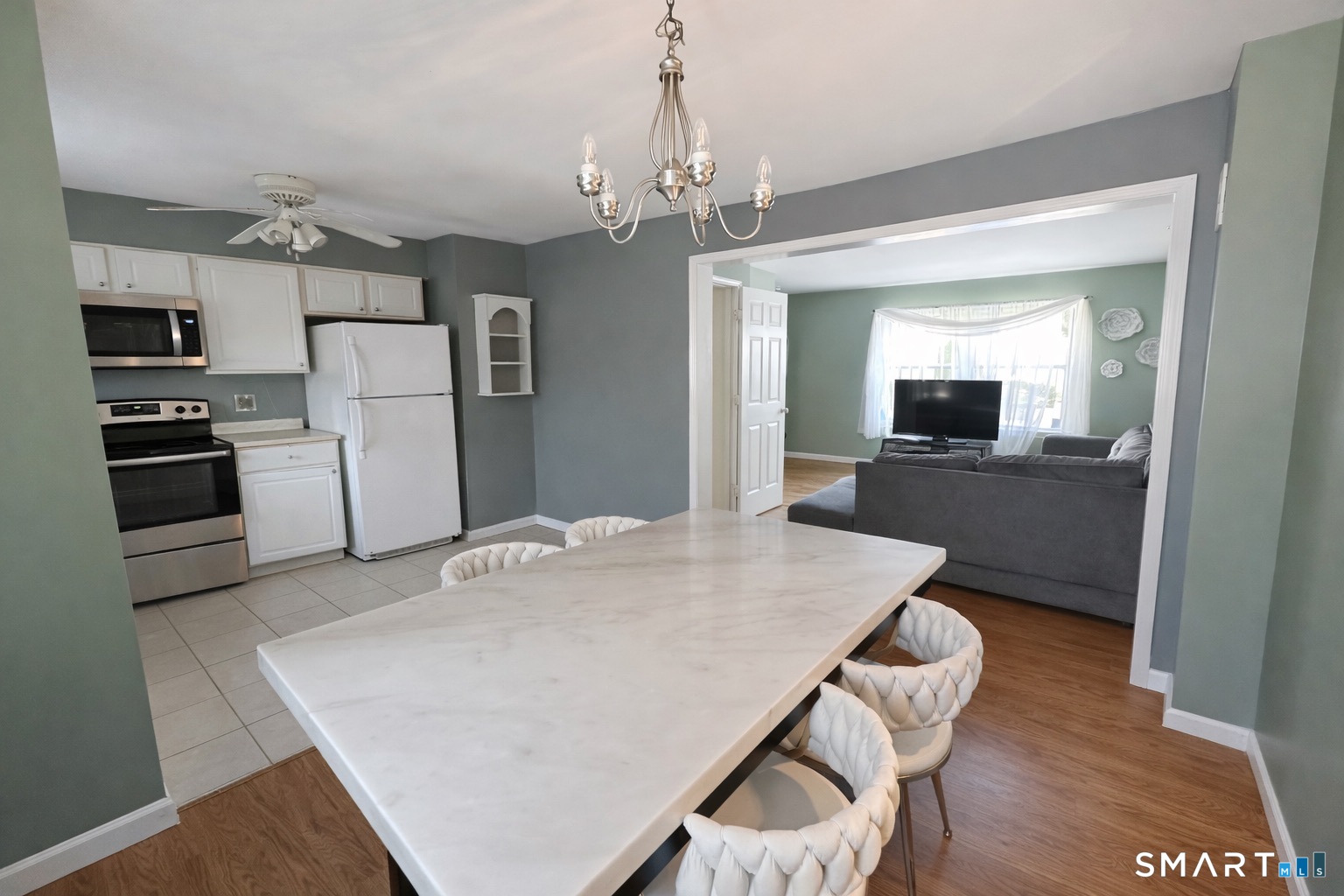 46 Chamberlain Street B