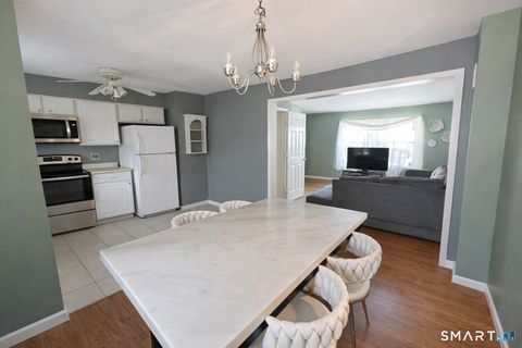 Tiny photo for 46 Chamberlain Street #B, New Haven, CT 06512 (MLS # 24156262)