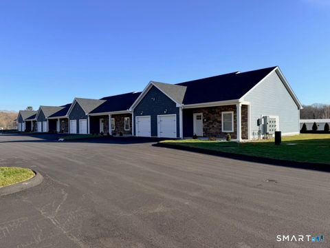 Condo For Sale - 210 Munson Road #2-E<br/> Wolcott, CT 06716