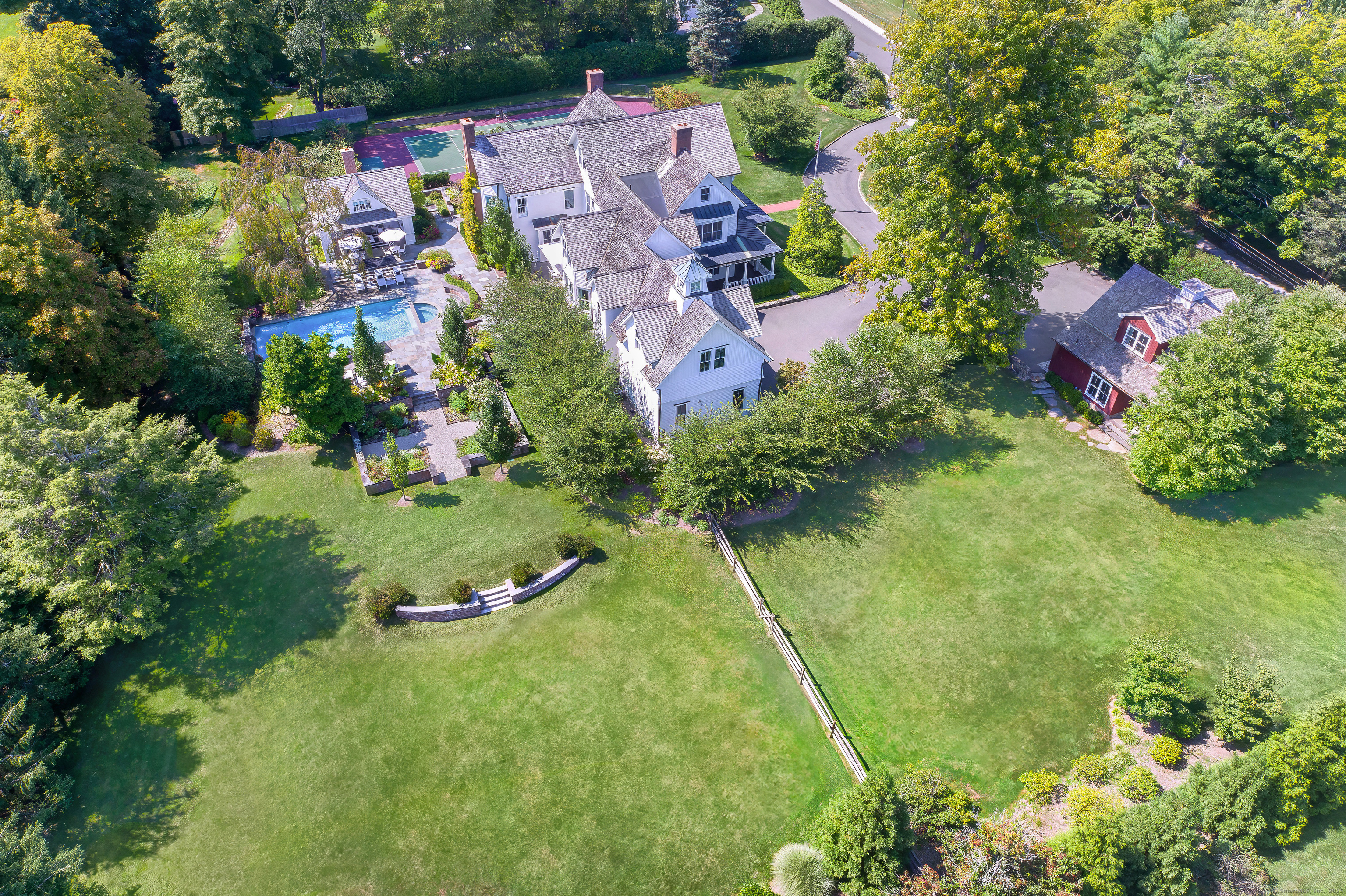 Market Street, Ridgefield, Connecticut - 6 Bedrooms  
7.5 Bathrooms  
17 Rooms - 