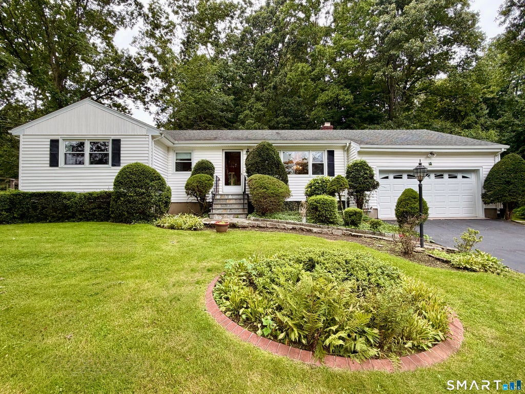 Photo of 25 Noahs Ln Extension, Norwalk, CT 06851 (MLS # 24203717)