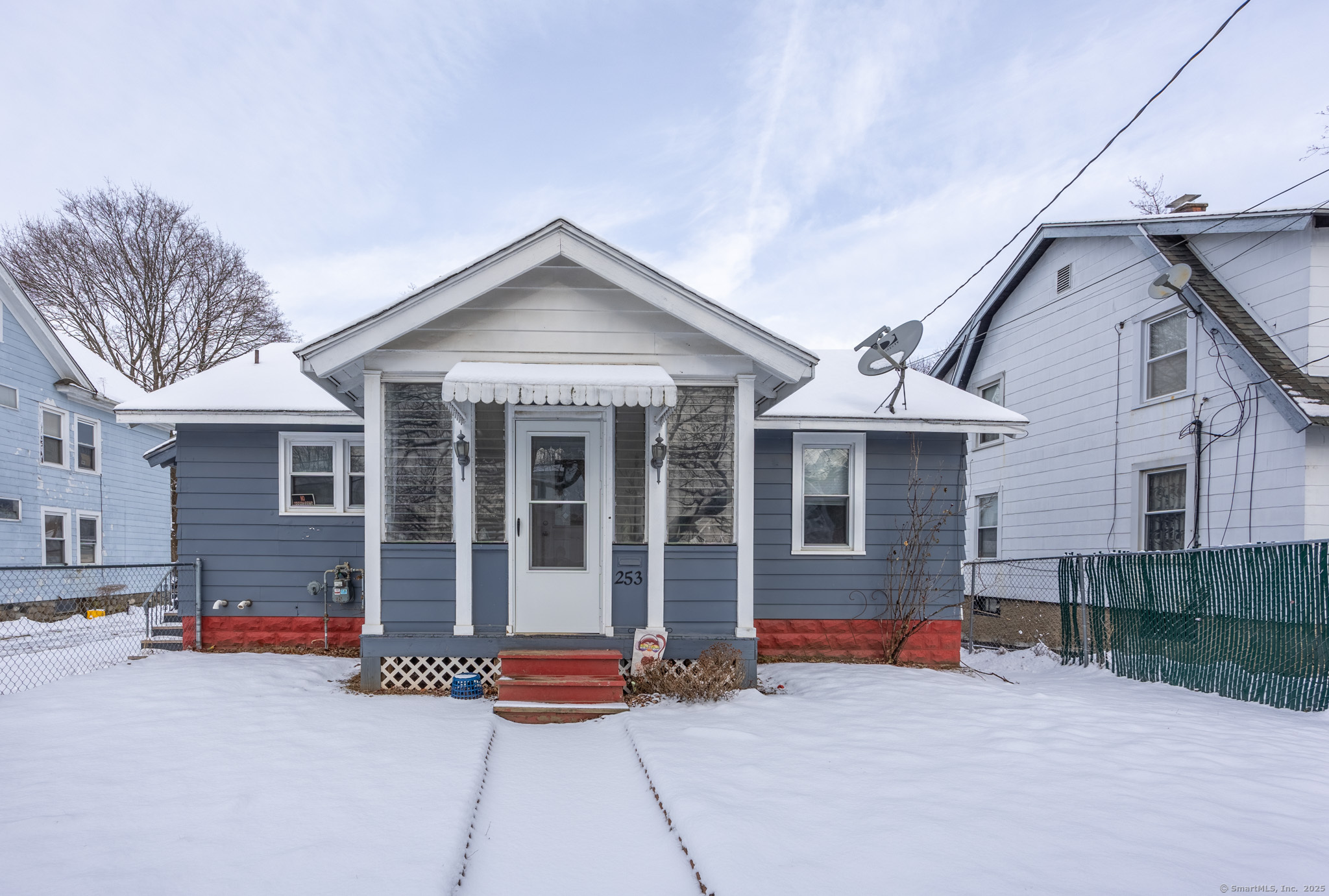 Property for Sale at Frost Road, Waterbury, Connecticut - Bedrooms: 2 
Bathrooms: 2 
Rooms: 4  - $245,000