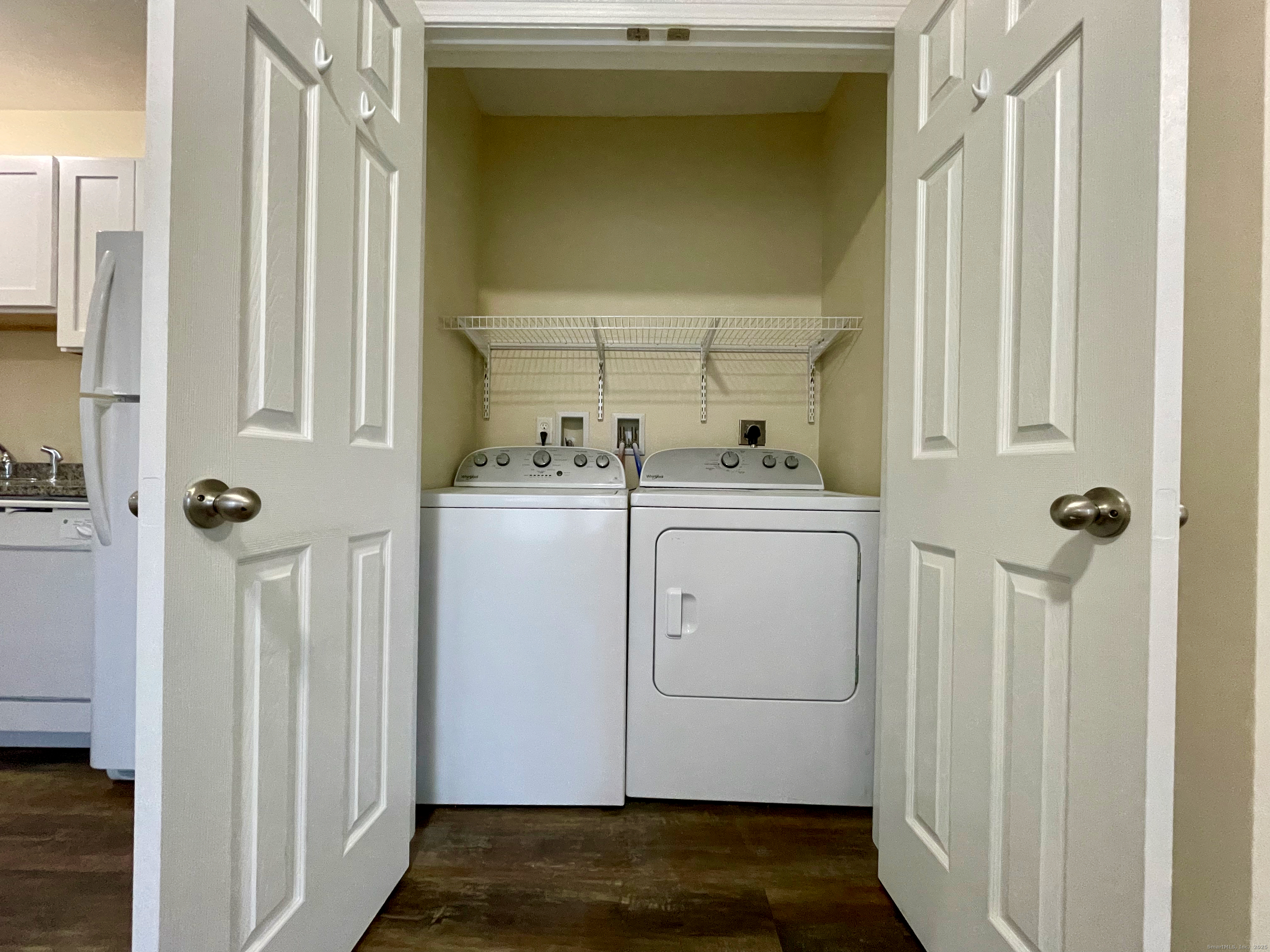 Bristol, Connecticut 06010, United States, 2 Bedrooms Bedrooms, ,1 BathroomBathrooms,Residential,Active,254668