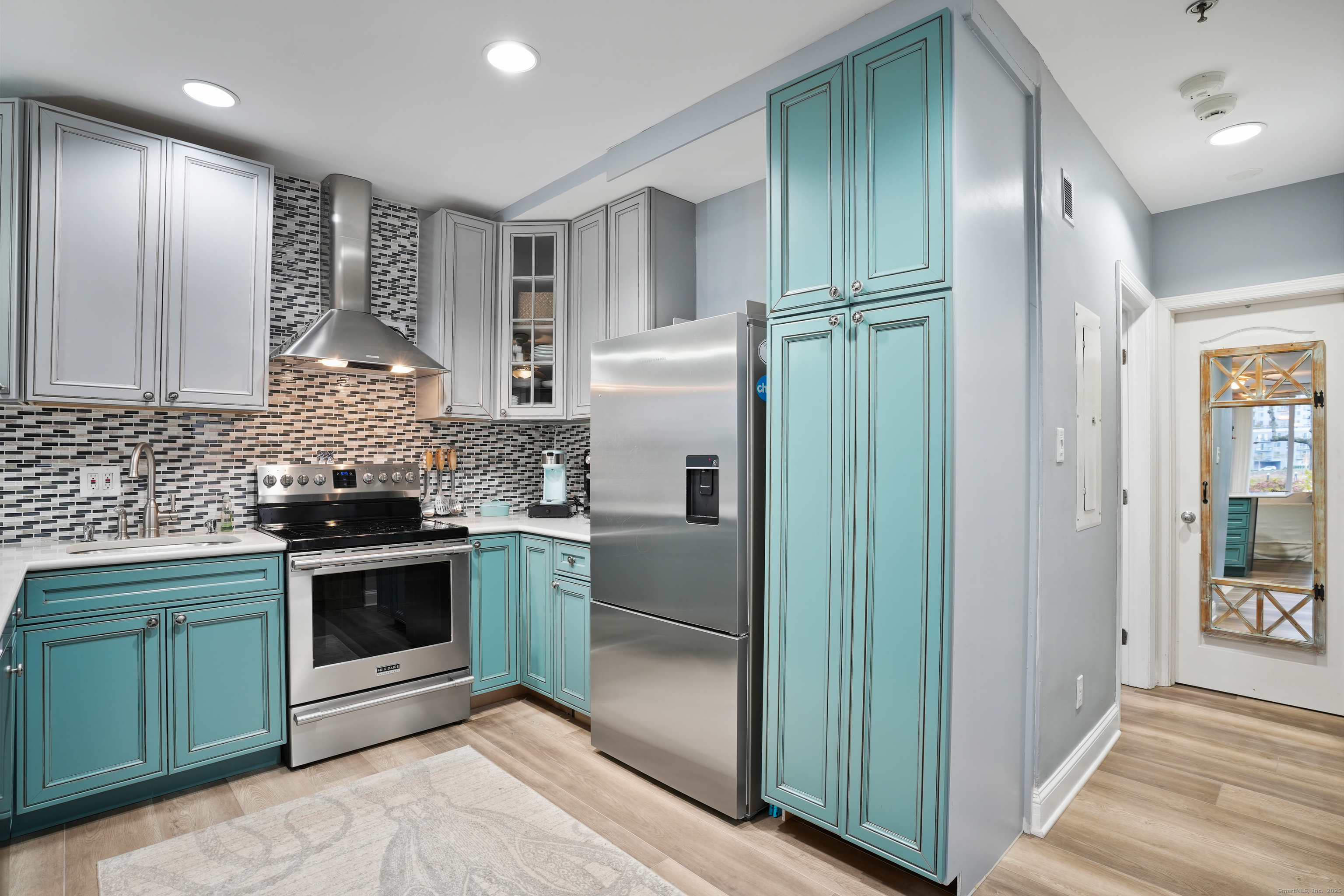 Stamford, Connecticut 06902, United States, 1 Bedroom Bedrooms, ,1 BathroomBathrooms,Residential,Active,243975