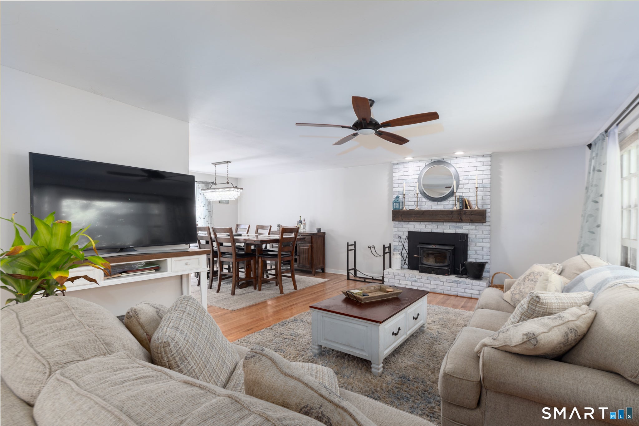 77 Pleasant Drive