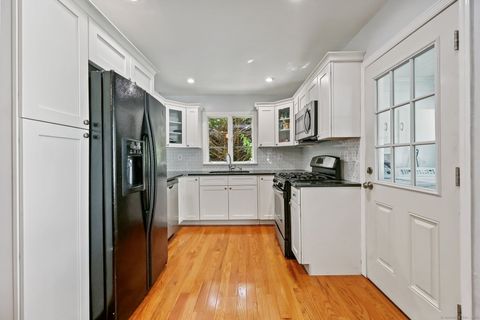 Tiny photo for Greenwich, CT 06831 (MLS # 24135127)