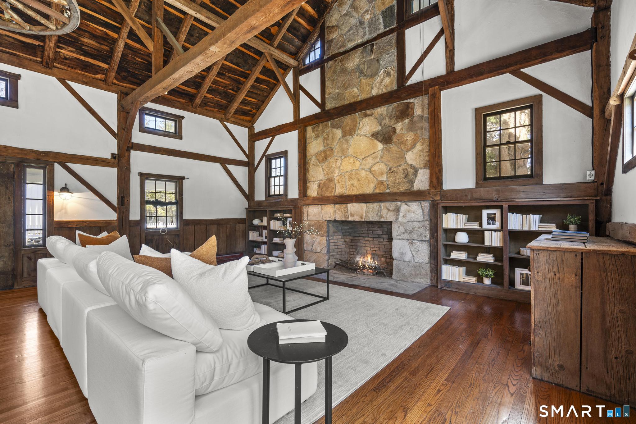1090 Ridgefield Road