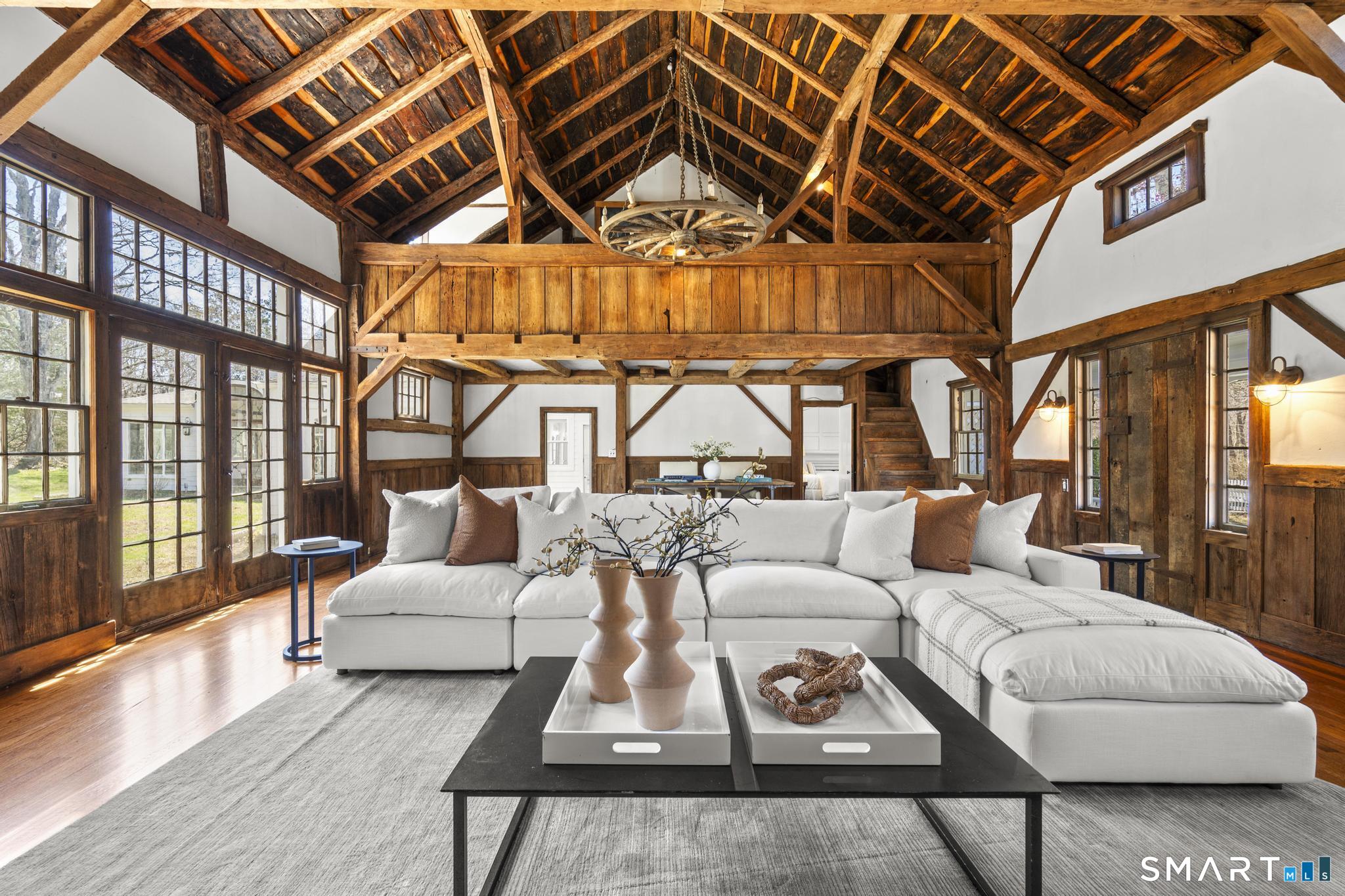1090 Ridgefield Road