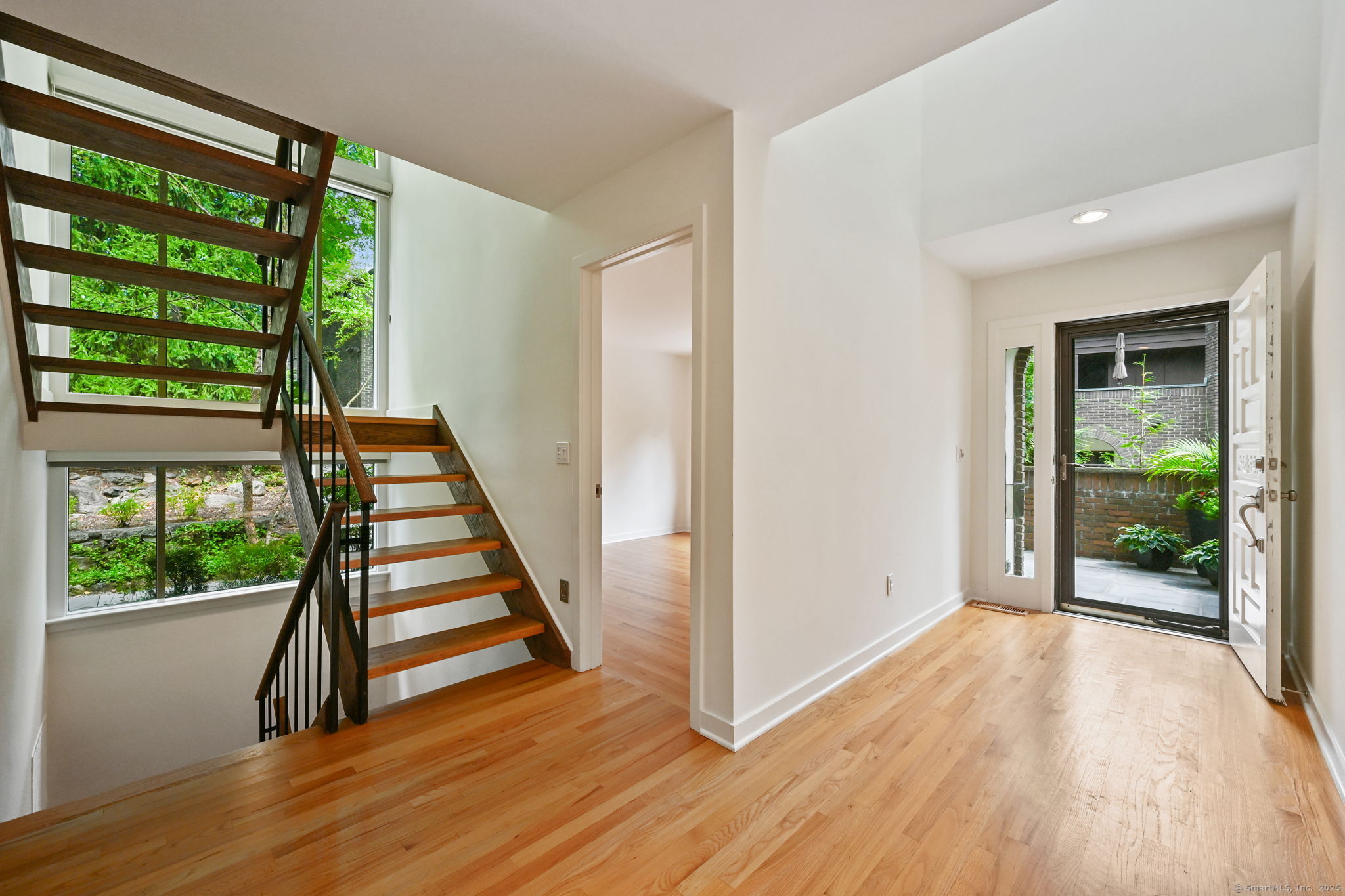 289 New Norwalk Road 22