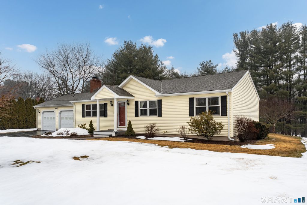 Photo of 6 Carriage Drive, North Haven, CT 06473 (MLS # 24157095)