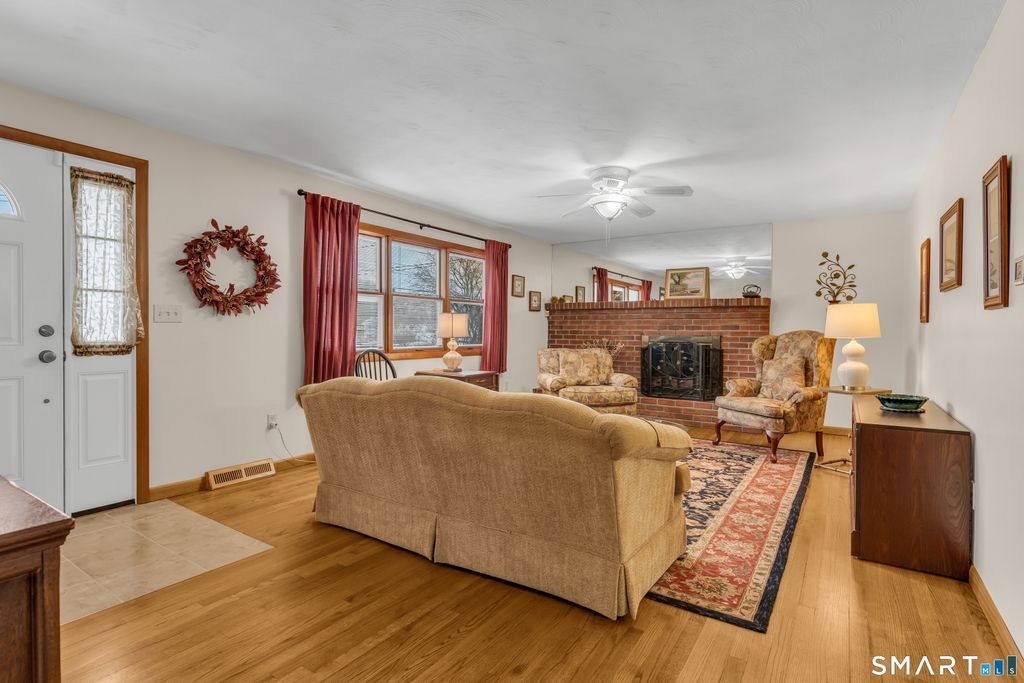 Photo of 6 Carriage Drive, North Haven, CT 06473 (MLS # 24157095)