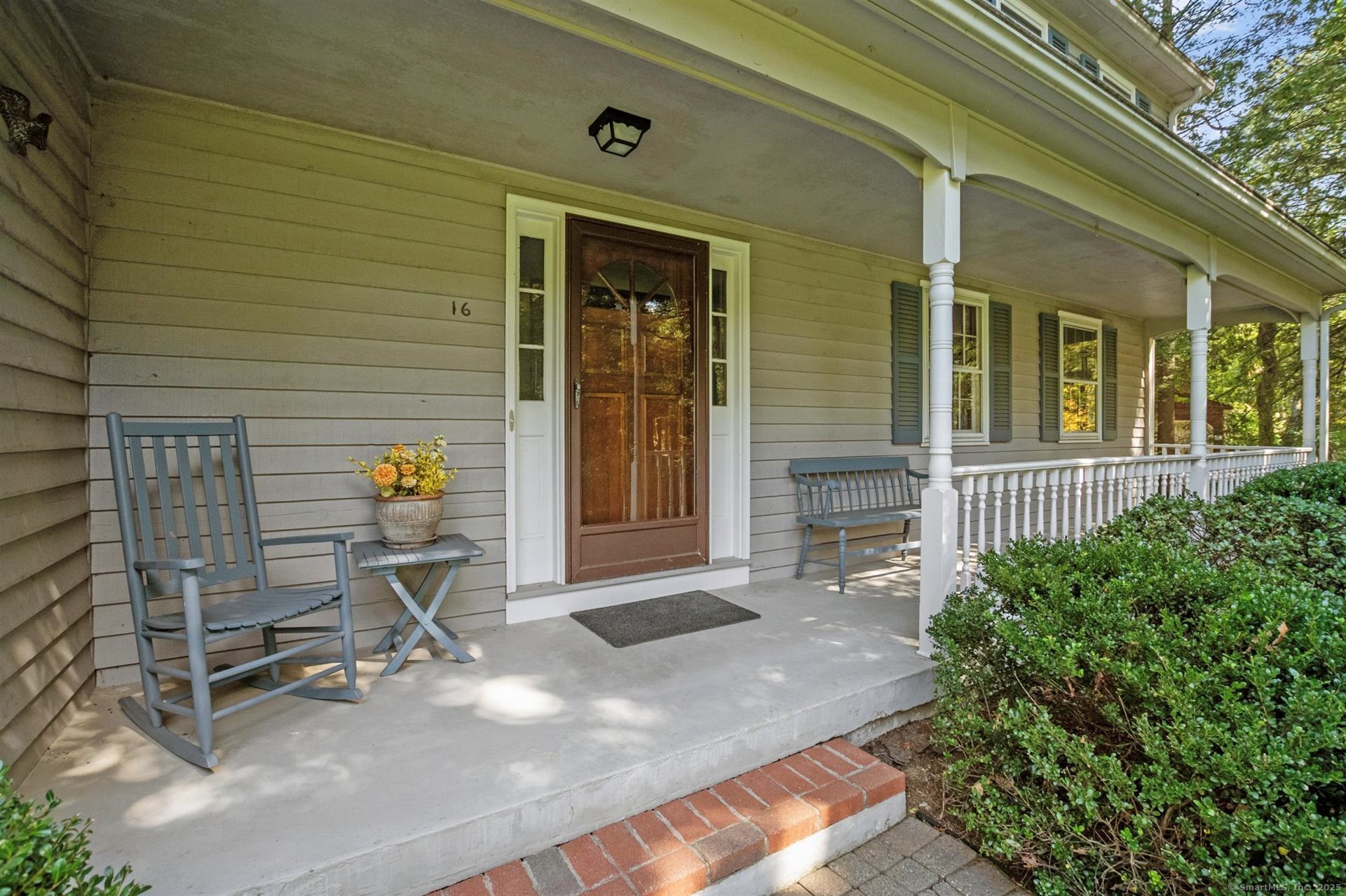 16 Berkshire Way