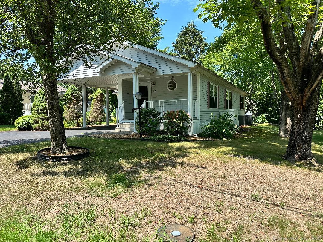 29 Bridlepath Trail