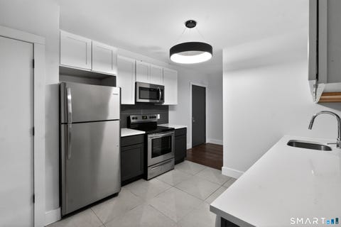 Condo For Rent - 66 Norton Street #56<br/> New Haven County, New Haven, CT 06511