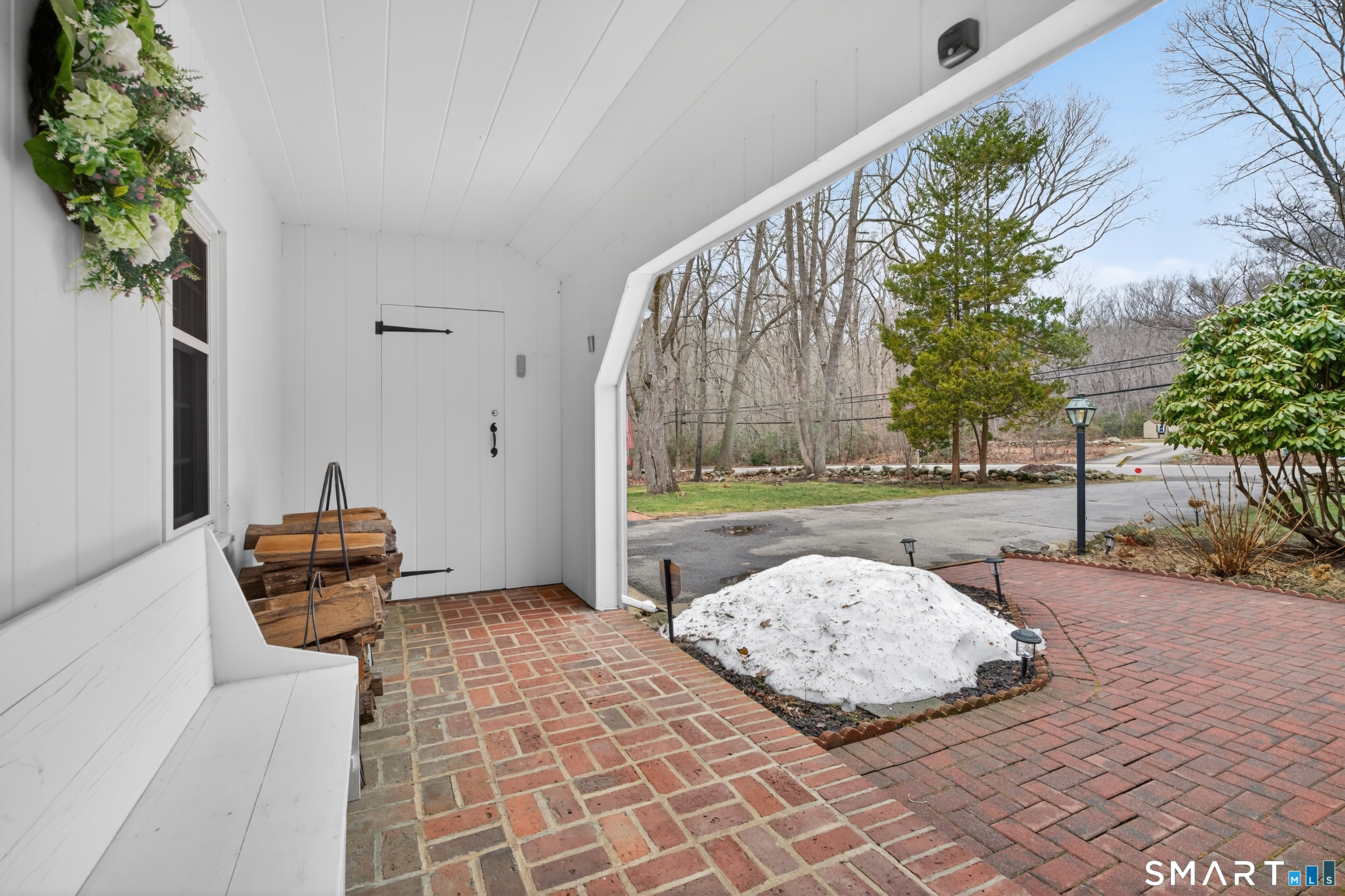 24 Saunders Hollow Road