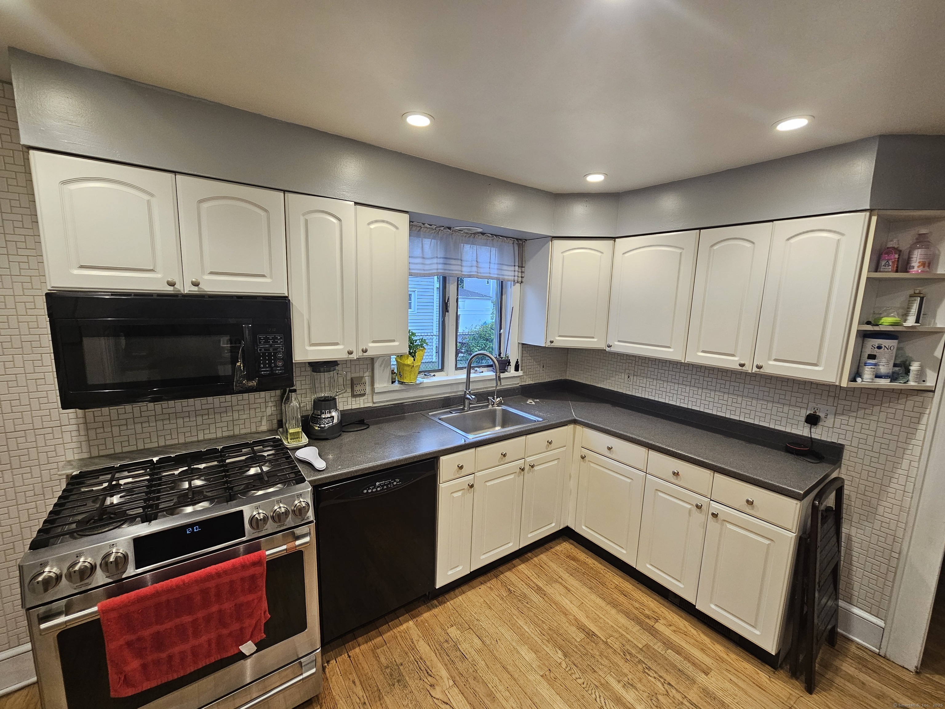 58 Waverly Place, Bridgeport, Connecticut image 8