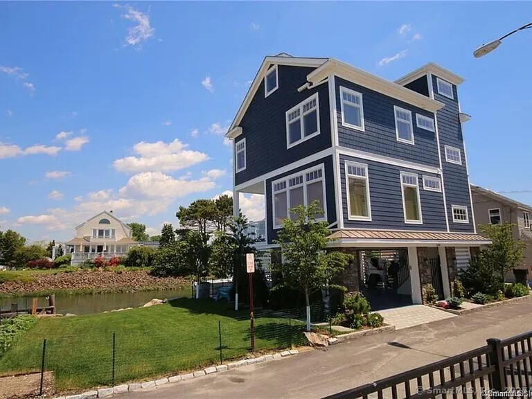 Rental Property at Fairfield Beach Road, Fairfield, Connecticut - Bedrooms: 5 
Bathrooms: 3 
Rooms: 6  - $5,500 MO.