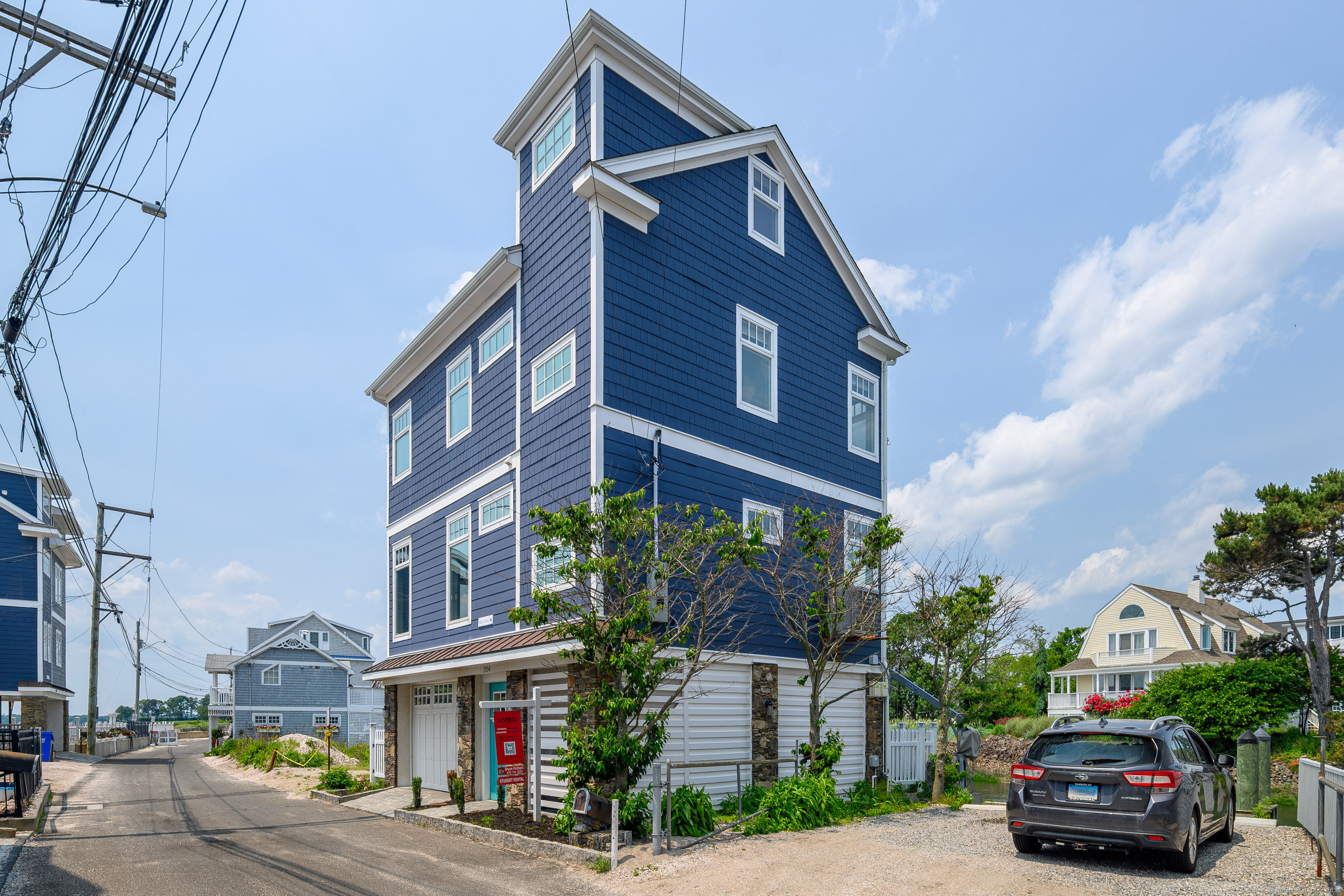 2154 Fairfield Beach Road