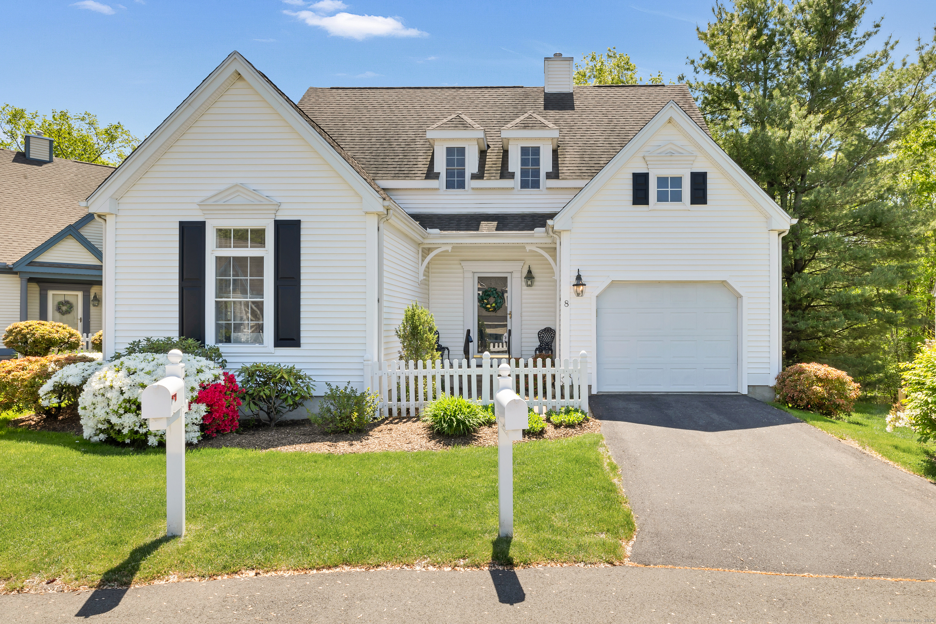Property for Sale at Mulberry Lane 8, Farmington, Connecticut - Bedrooms: 3 
Bathrooms: 3 
Rooms: 7  - $515,000