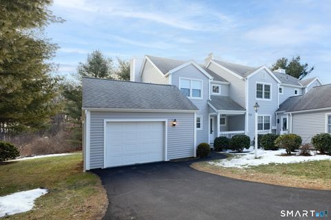 Photo of 301 Winslow Drive #301, Watertown, CT 06795 (MLS # 24152076)
