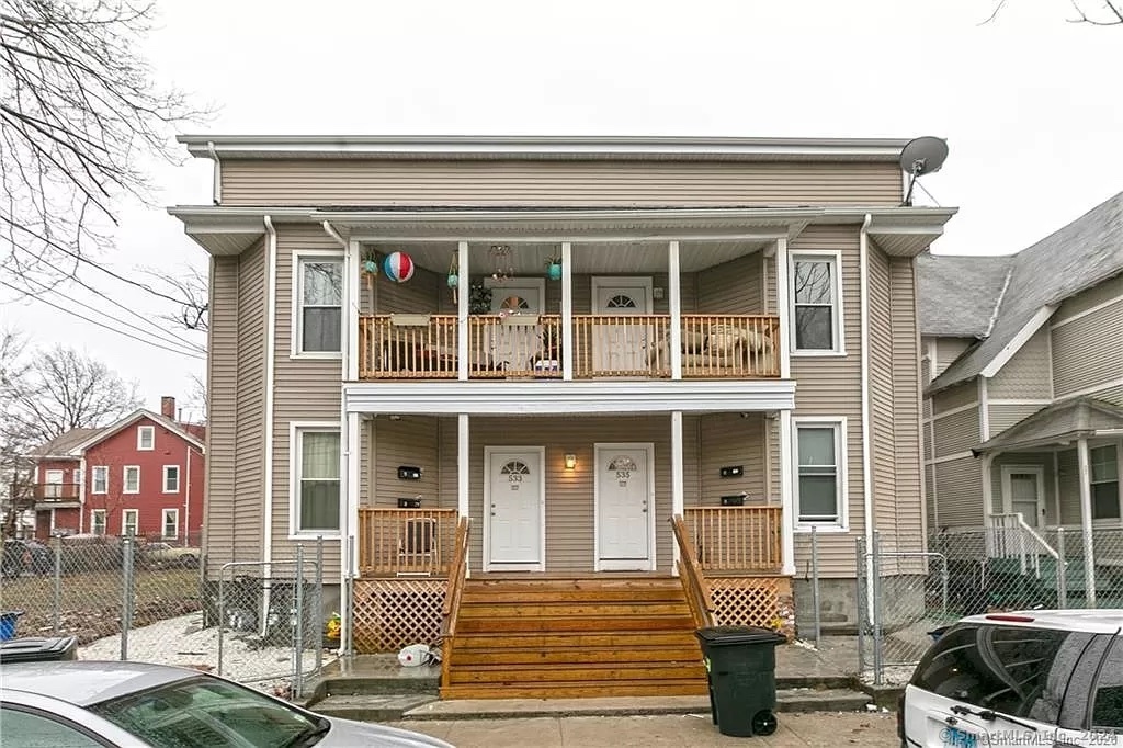 Rental Property at 533535 Gregory Street D, Bridgeport, Connecticut - Bedrooms: 5 
Bathrooms: 2 
Rooms: 9  - $3,500 MO.