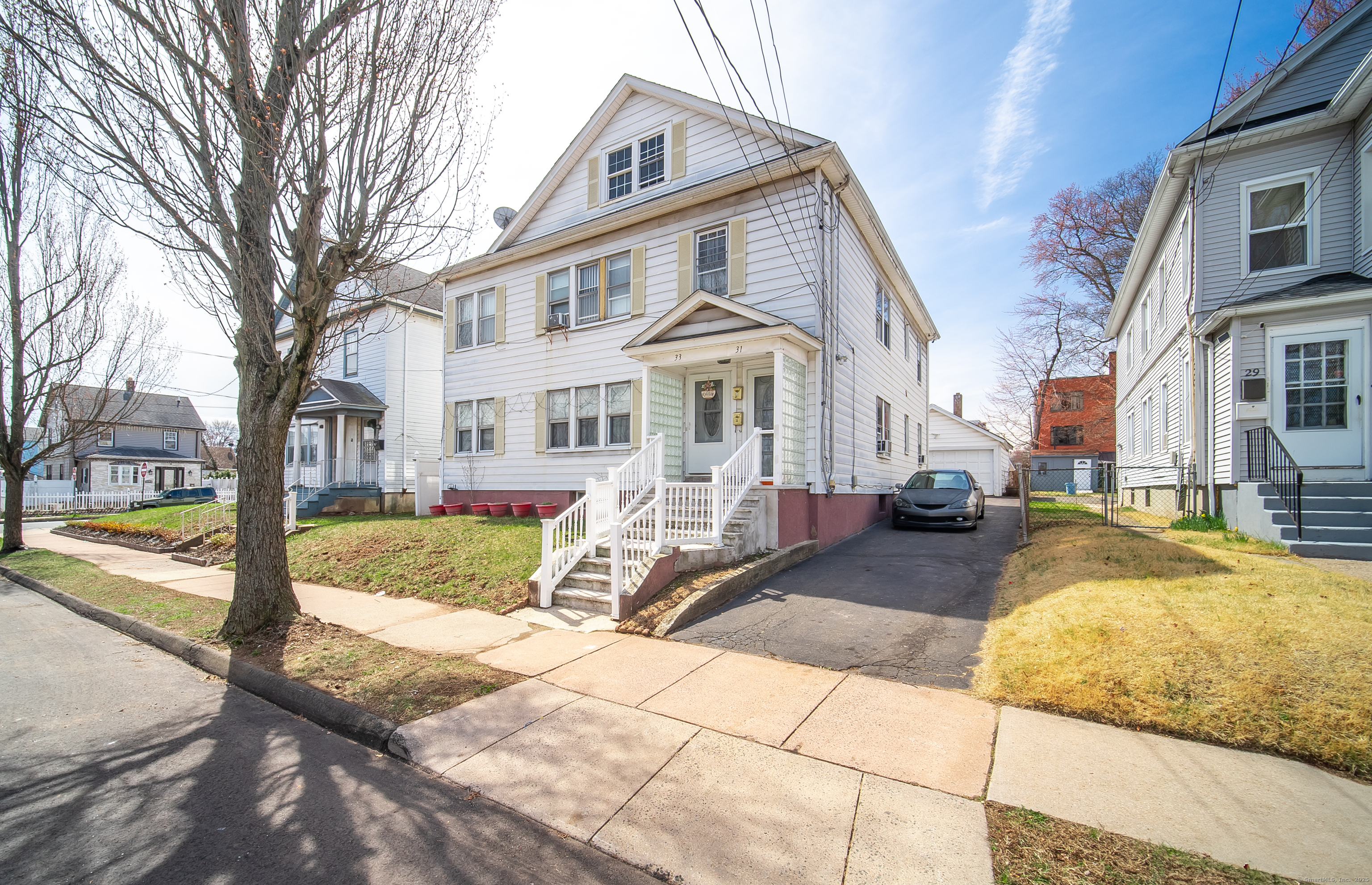 Property for Sale at Clarendon Street, Hartford, Connecticut - Bedrooms: 4 
Bathrooms: 2 
Rooms: 12  - $399,999