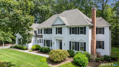 Photo of 7 School House Lane, Simsbury, CT 06070 (MLS # 24157553)