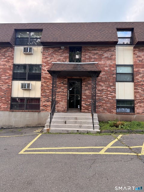 Tiny photo for 265 Burritt Street #105, New Britain, CT 06053 (MLS # 24194678)