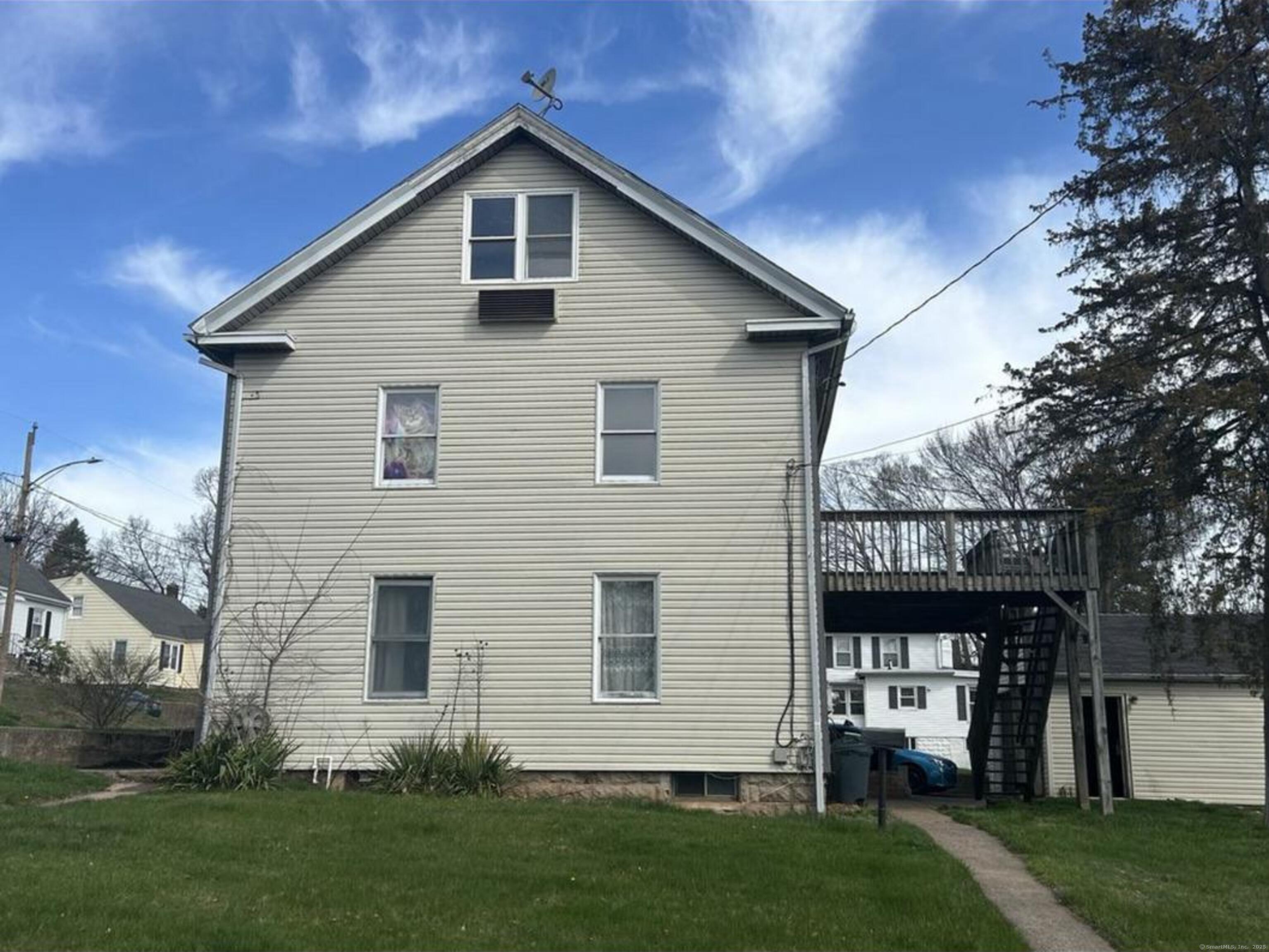 209 West Center Street